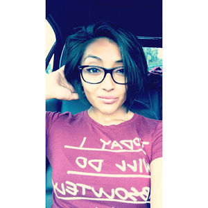 Meet your Posher, Leslie